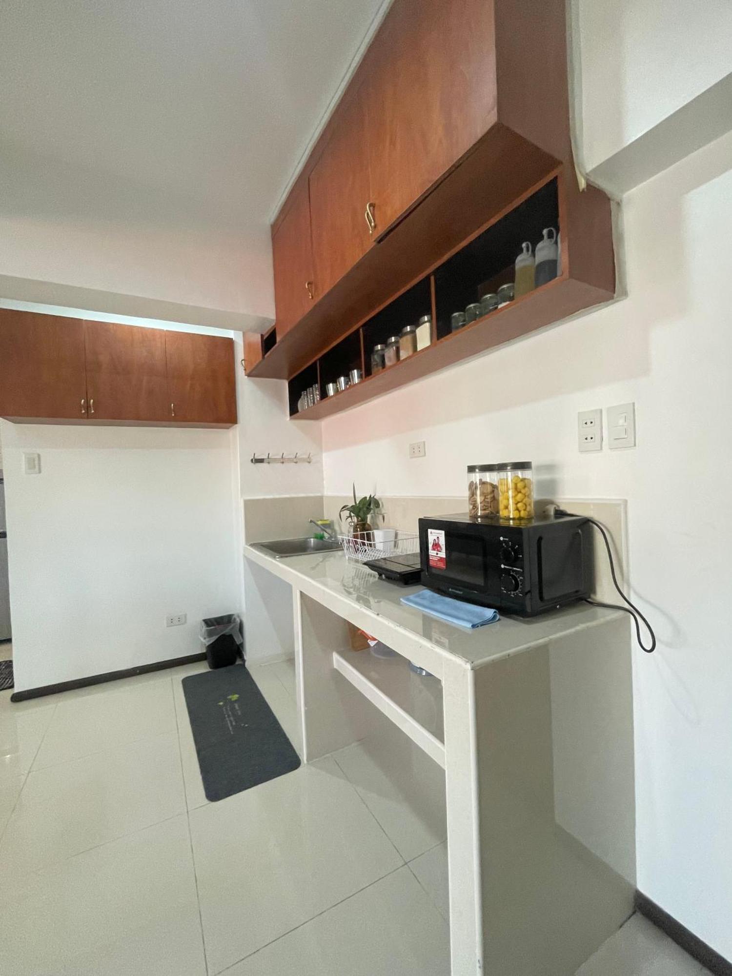 The Penthouse Suite Lapu-Lapu City Buitenkant foto