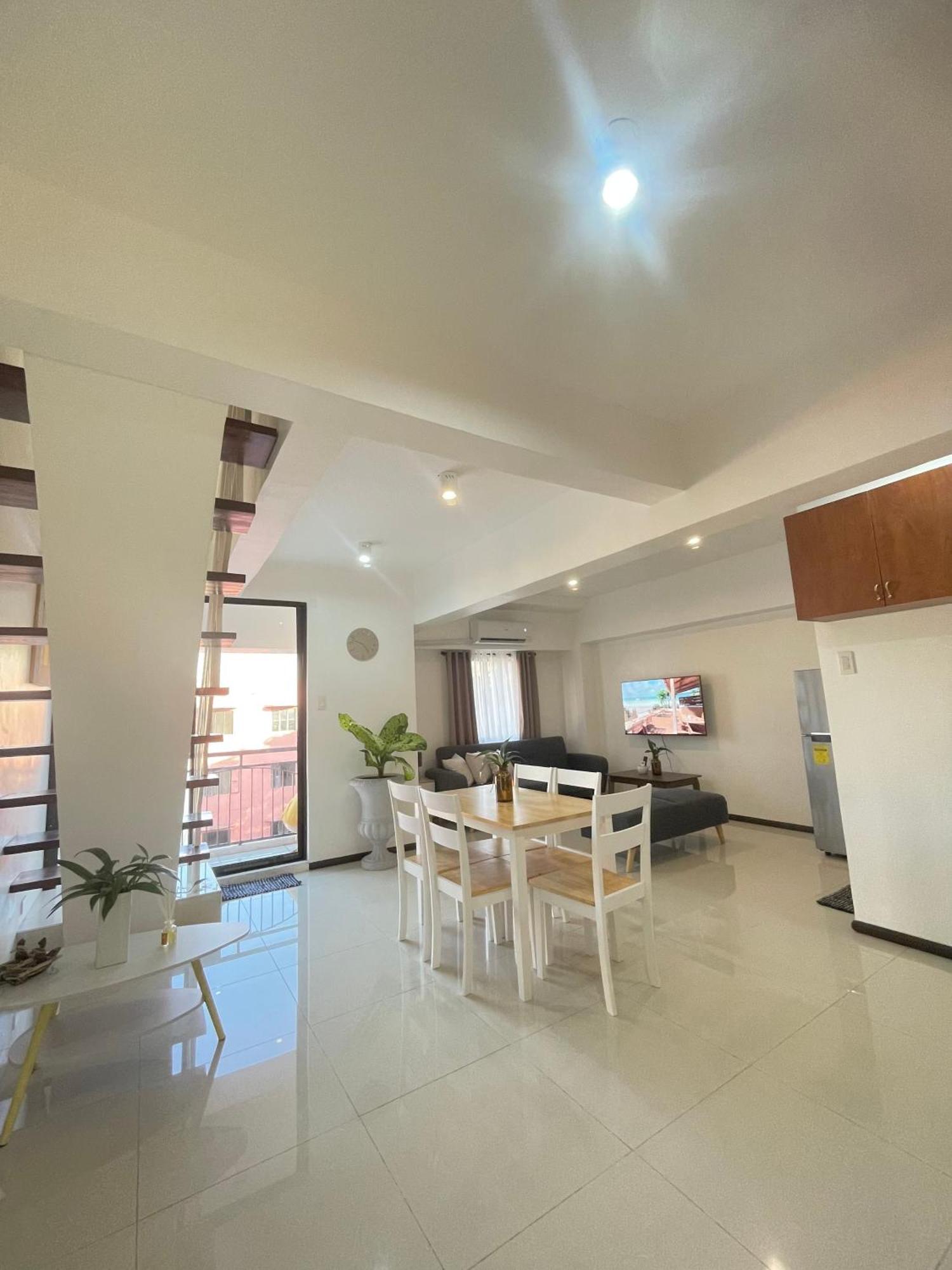 The Penthouse Suite Lapu-Lapu City Buitenkant foto